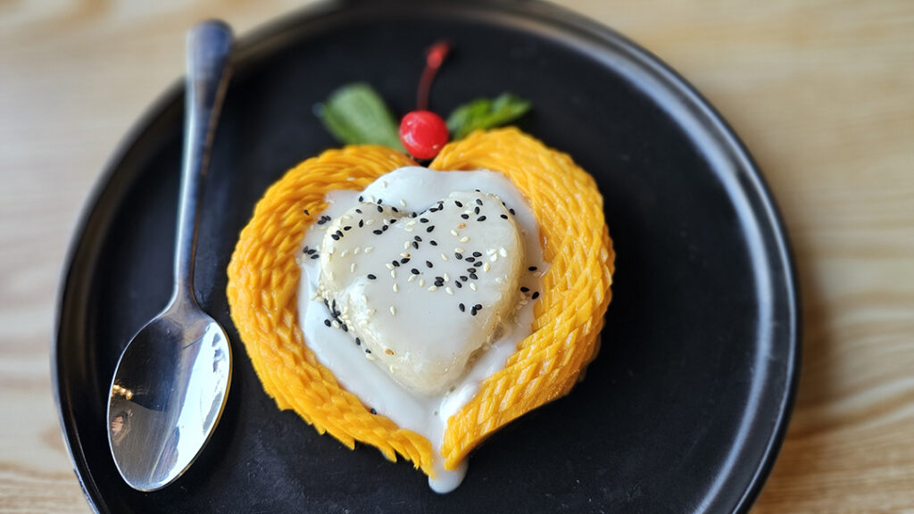 Mango Sticky Rice at Thai House Noodle Soup in Santa Rosa. (Heather Irwin/Sonoma Magazine)