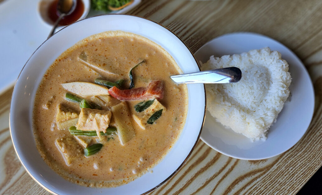 Red curry at Thai House Noodle Soup in Santa Rosa (Heather Irwin/Sonoma Magazine)