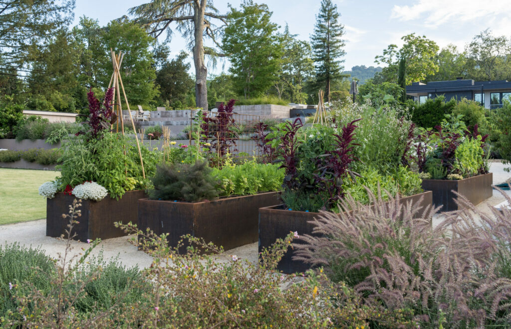 Raised garden beds. (SeaTimber Media / Sotheby’s International Realty)