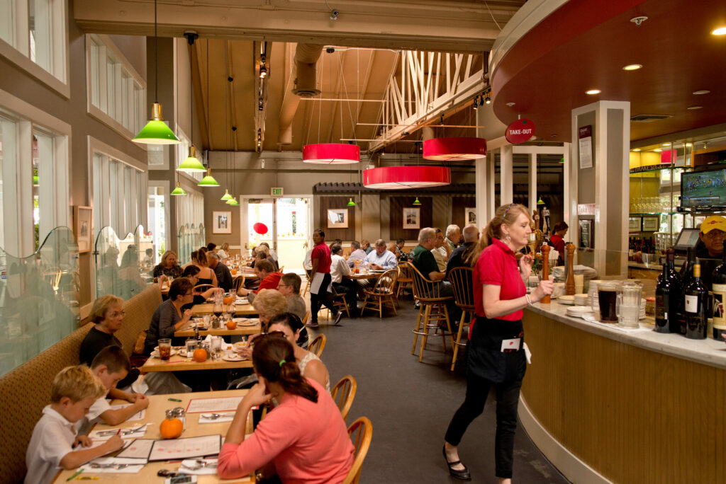 The Red Grape in Sonoma on Oct. 15, 2013. (Alvin Jornada / The Press Democrat)