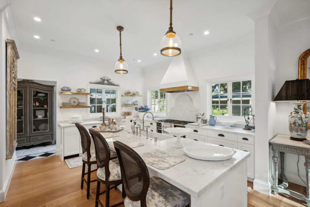 Kitchen. (Robert Vente / Open Homes Photography)