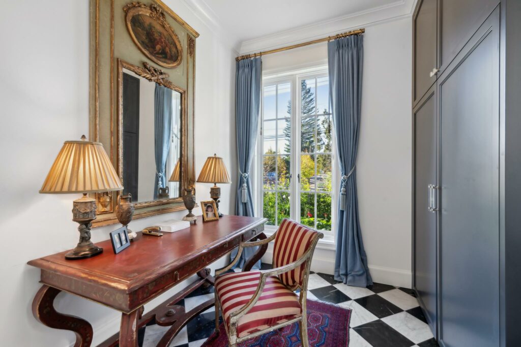Office. (Robert Vente / Open Homes Photography)