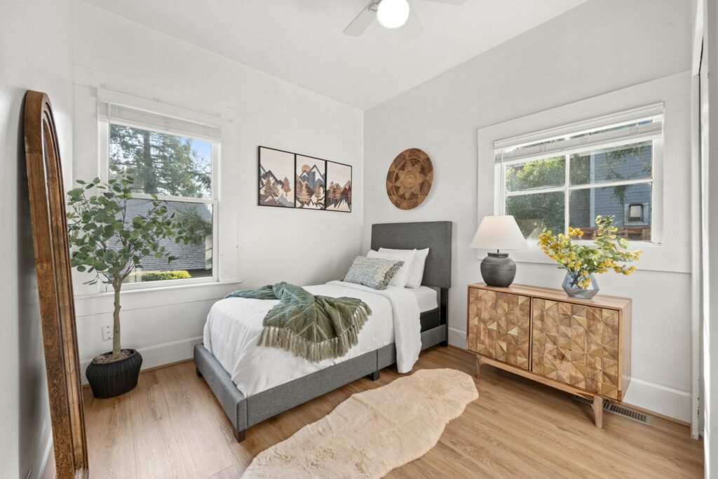 Bedroom. (Jesse West / Aerial Photography)