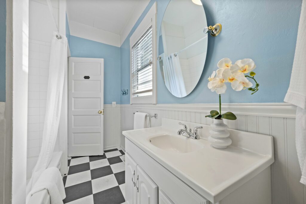 Bathroom. (Jesse West / Aerial Photography)