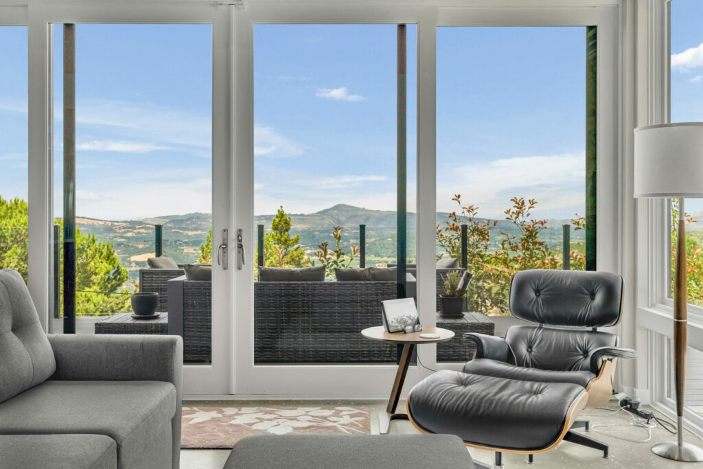 Valley views. (Sam Bennett Media / Sotheby’s International Realty)