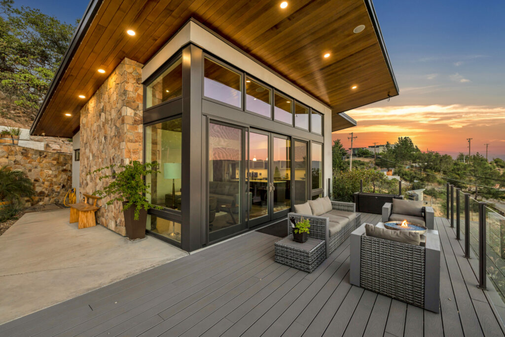Patio. (Sam Bennett Media / Sotheby’s International Realty)