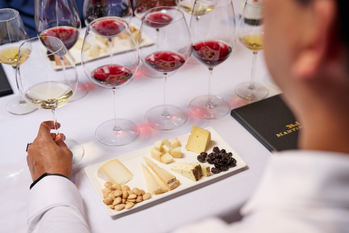 Wine tasting at Martinelli Winery & Vineyards in Windsor. (Martinelli Winery & Vineyards)