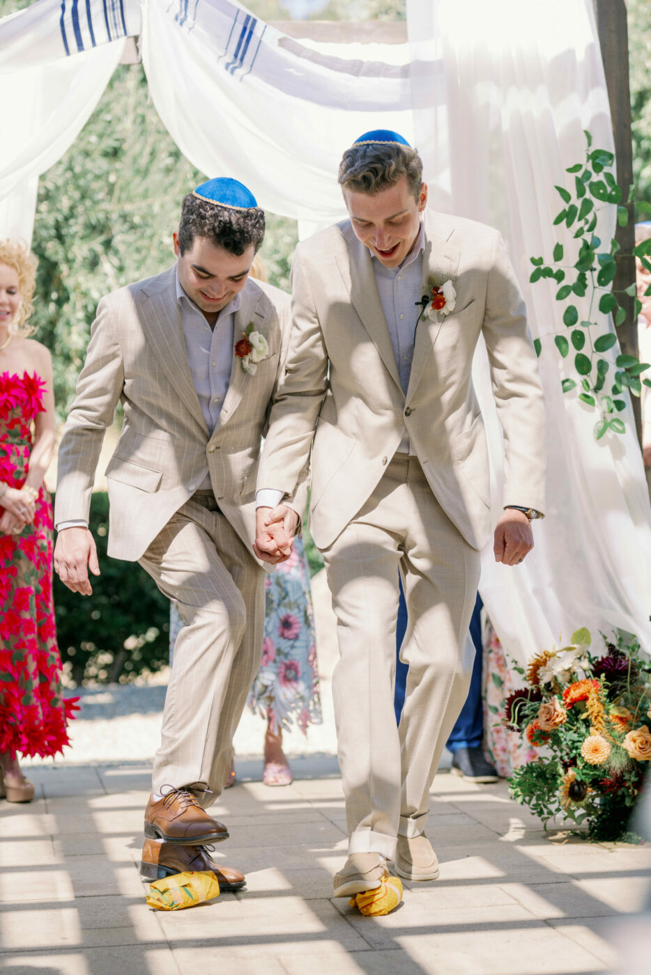 Dylan Hunn and Jason Teplitz at their wedding ceremony in Kenwood. (Kathryn White)