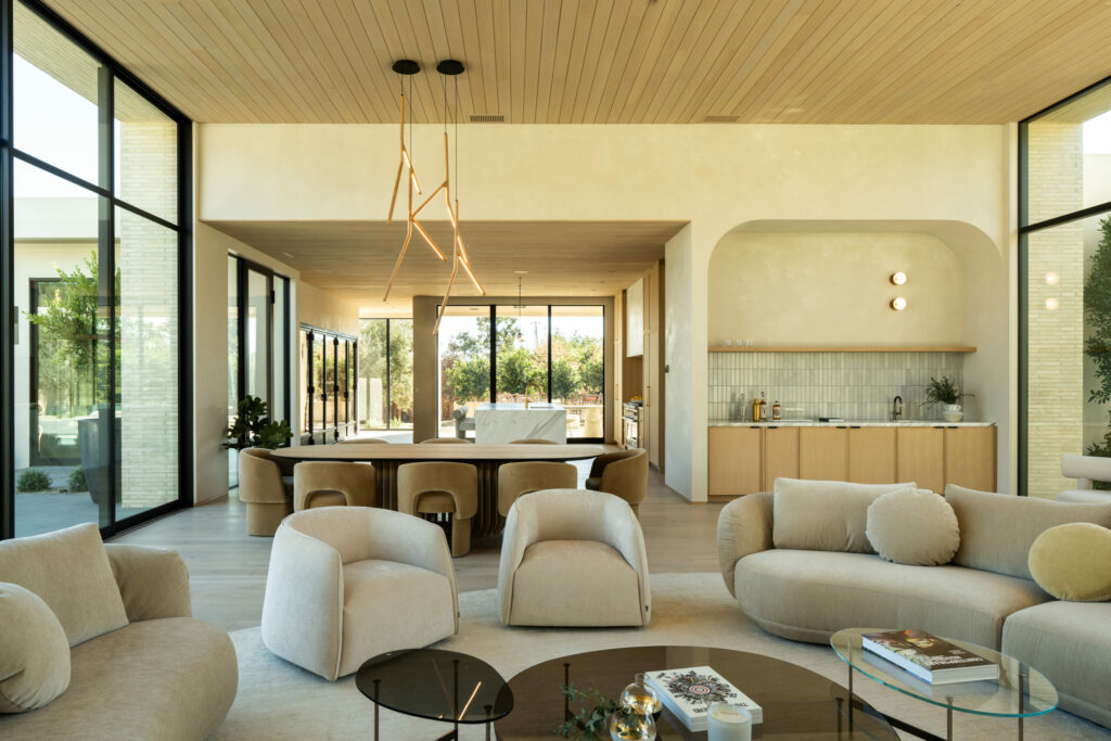 Great room. (Mike Battey)