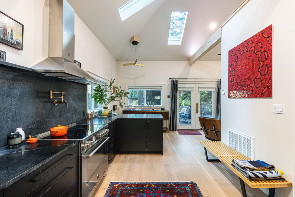 Kitchen. (Darren Loveland)