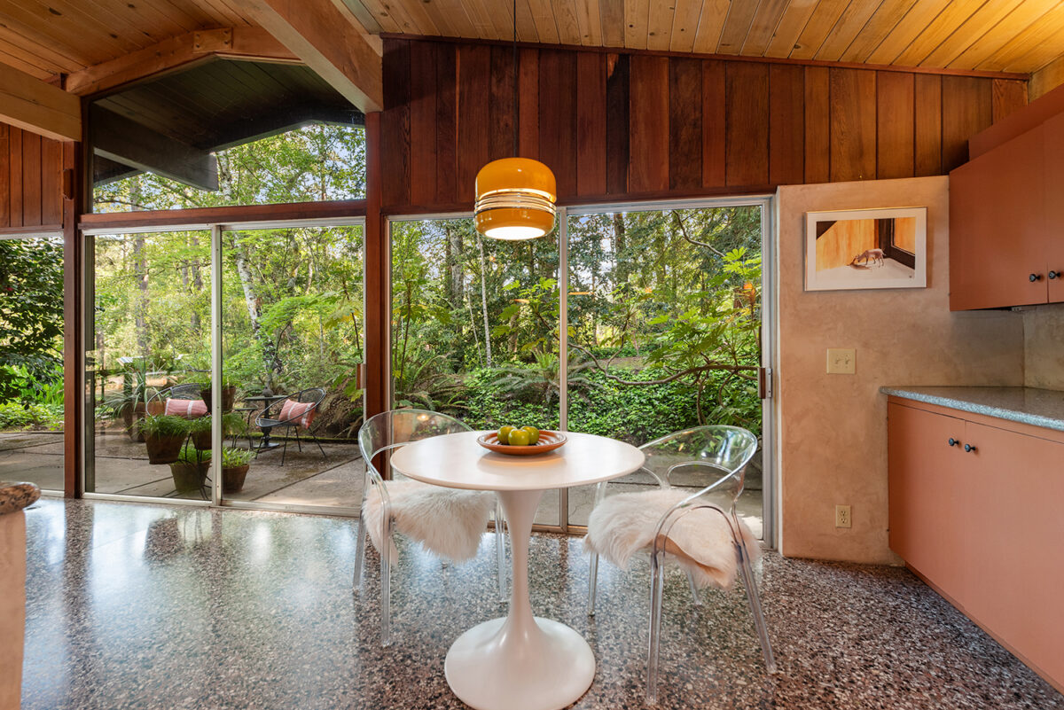 Dining are off the kitchen. (Brian McCloud)