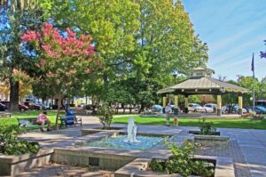 The Healdsburg Plaza. (Sonoma County Tourism)