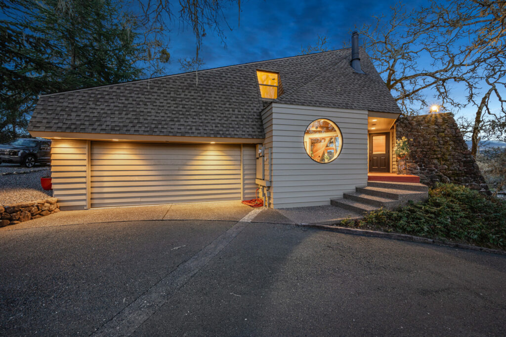 Front entrance. (Open Homes Photography)
