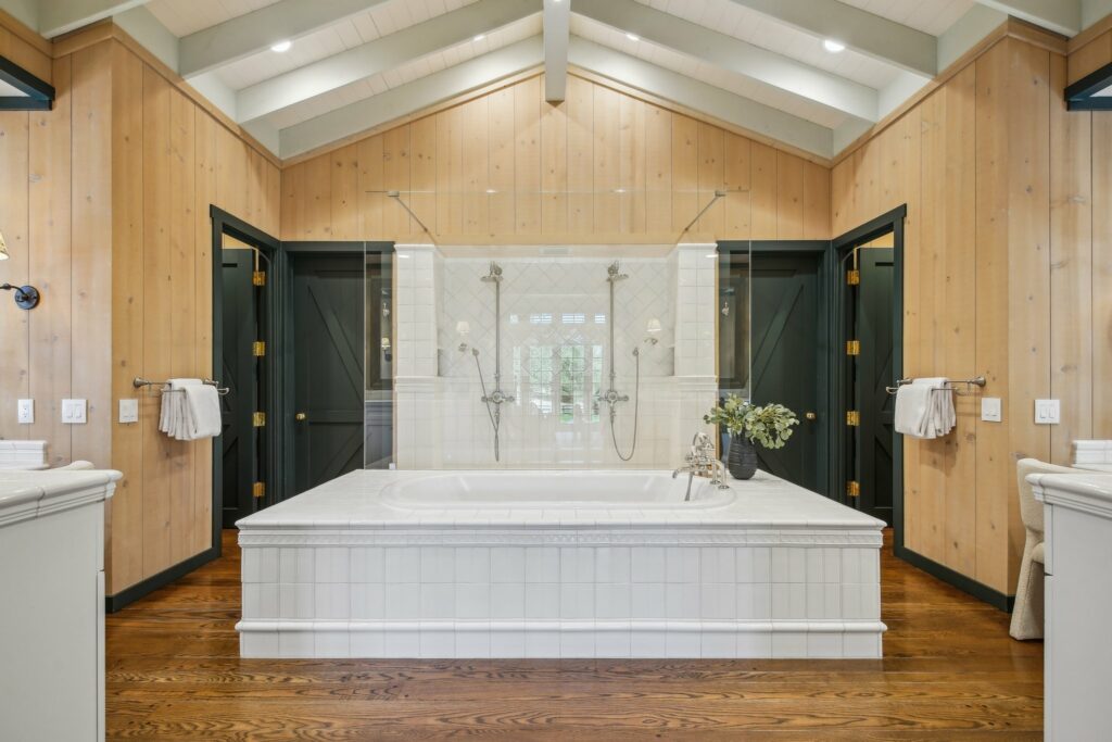 Bathroom. (Zillow Media Experts / Sotheby’s International Realty)