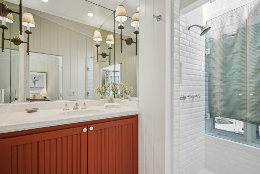 Bathroom. (Zillow Media Experts / Sotheby’s International Realty)