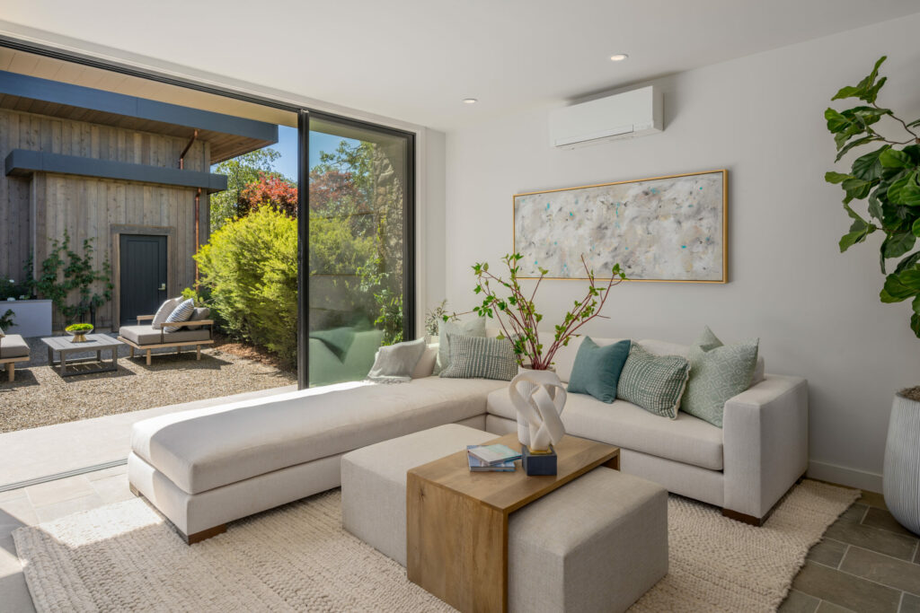 Lounge area in the property’s casita. (CS Photography / Sotheby’s International Realty)