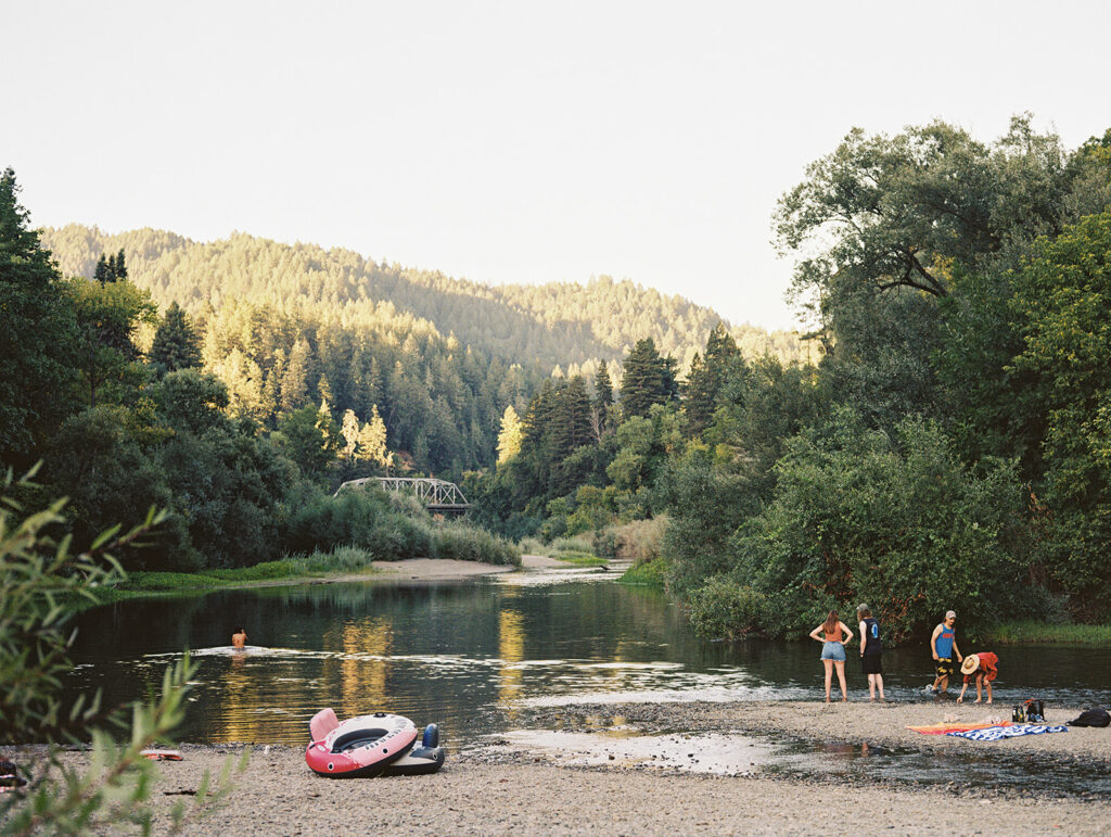 Johnson’s Beach in Guerneville along the Russian River. (Eileen Roche / Sonoma Magazine)