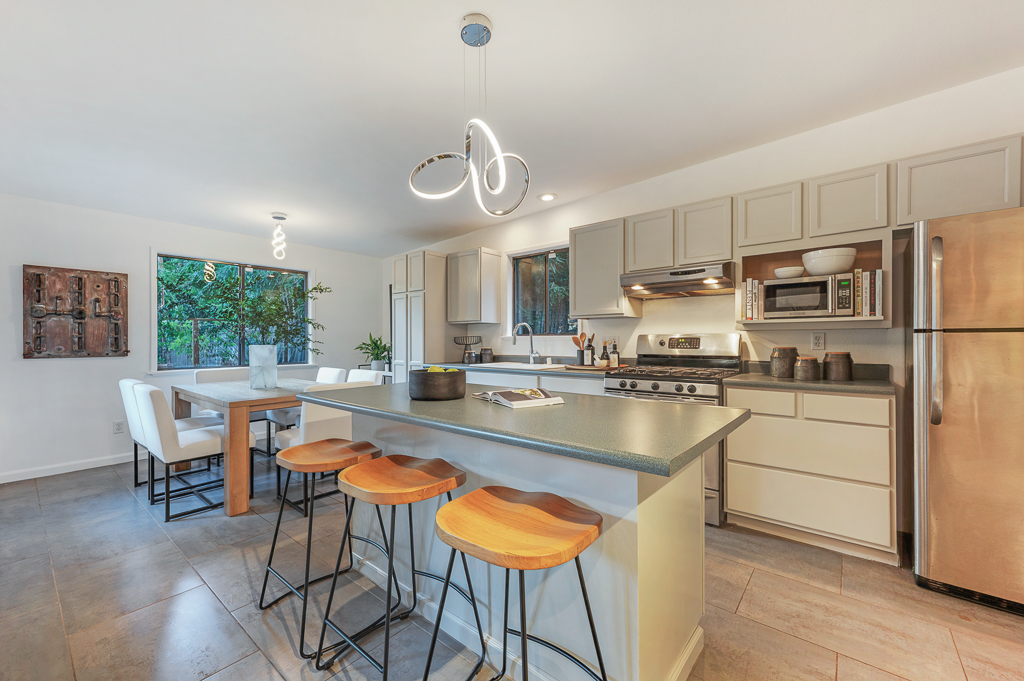 Kitchen. (Jim Nevill Productions)