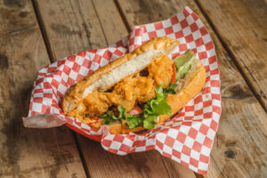 Fried shrimp po'boy sandwich. (talynshererphoto / Getty Images)
