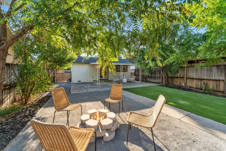 Patio. (Sebastian Jimenez Creative)