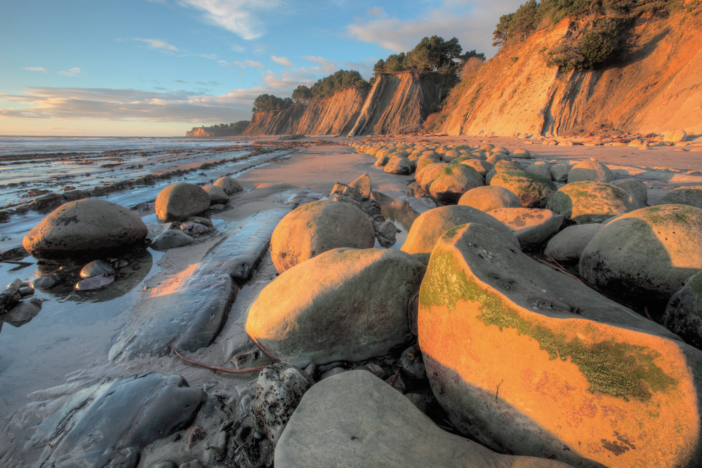 Sunset at Bowling Ball Beach at Low Tide, Schooner Gulch, Mendocino County, California. (Glenn McCrea / Shutterstock)