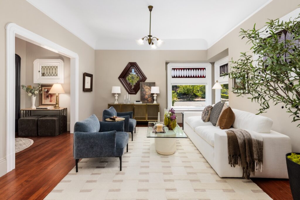 Living room. (Jan Pechbrenner / Liftec Media)