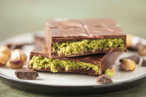 Dubai chocolate with green kataifi and pistachio paste. (MurzikNata / Getty Images)