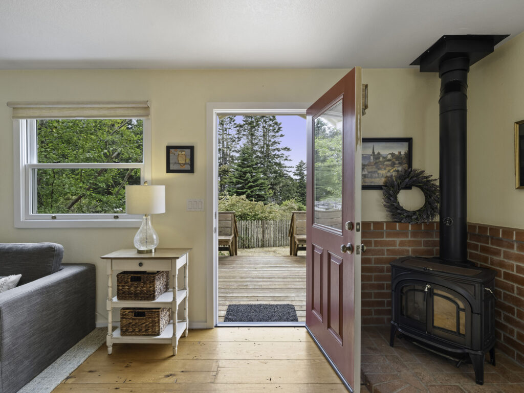 Entrance. (Clear Shot Creations)