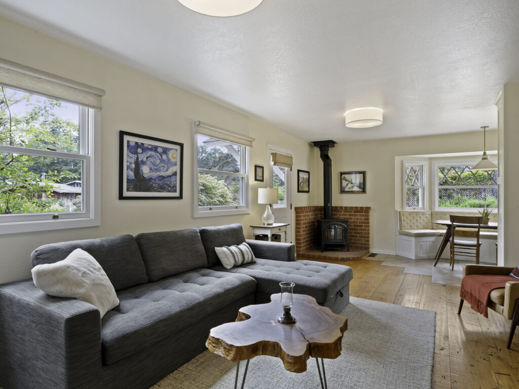 Great room. (Clear Shot Creations)