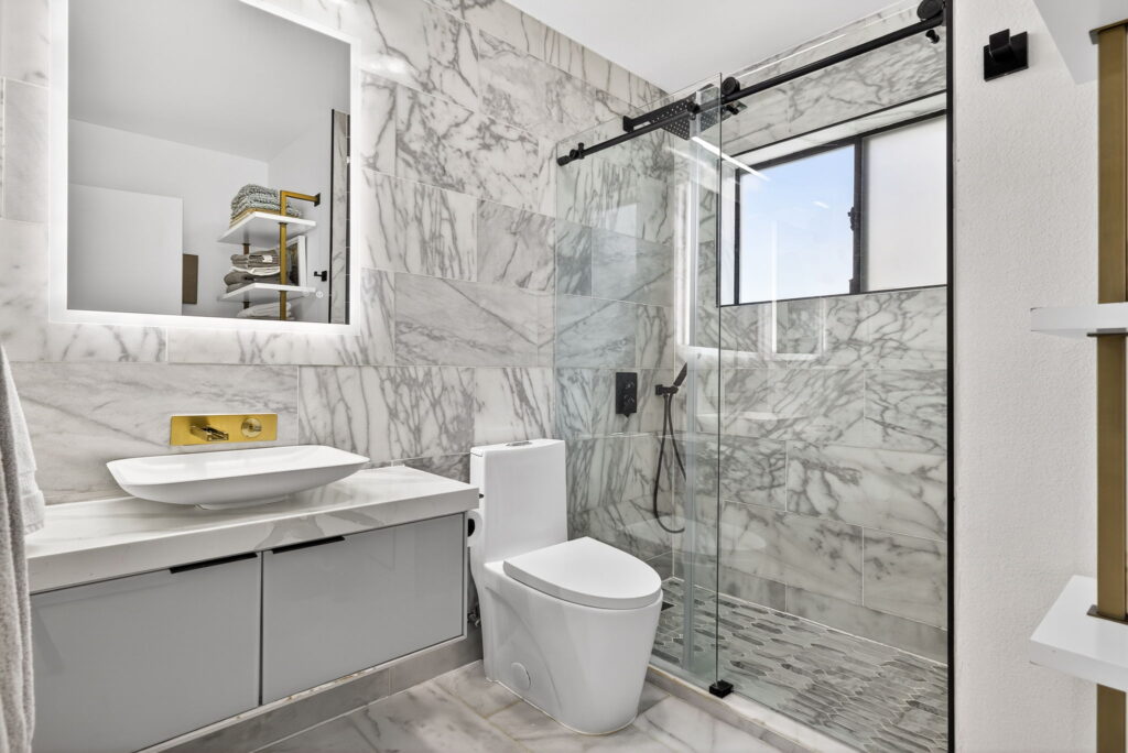 Bathroom. (Brian Roberts / Loud and Clear Commercial Media)