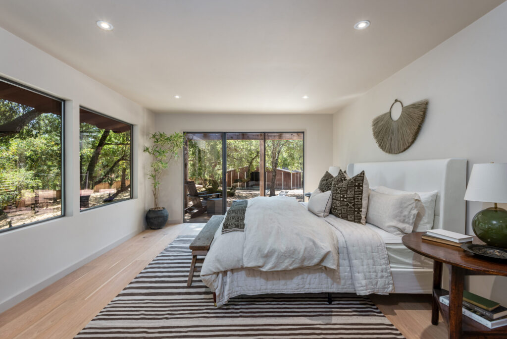 Bedroom. (Bart Edson)