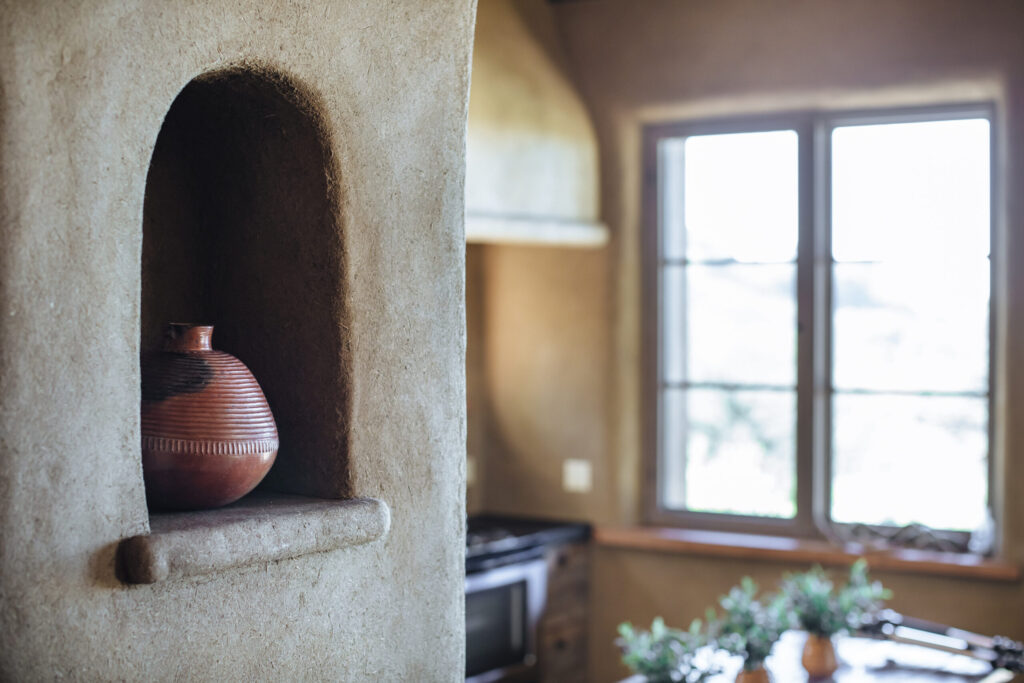 Alcove. (Michael Woolsey)