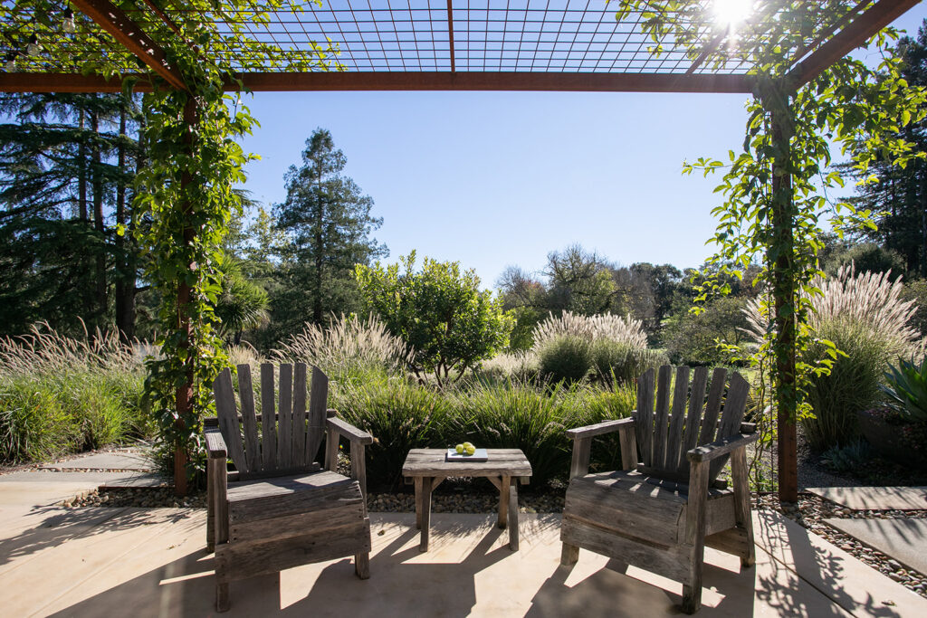 Outdoor seating area at Jennifer Becker and Lars Langberg’s Sebastopol home. (Eileen Roche)
