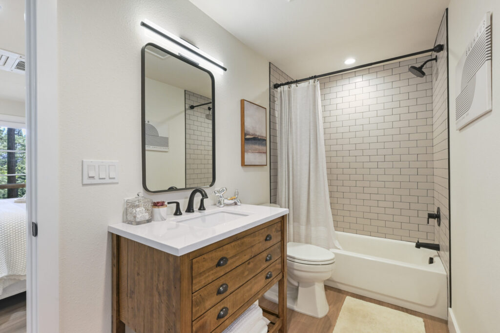 Bathroom. (Jesse West)