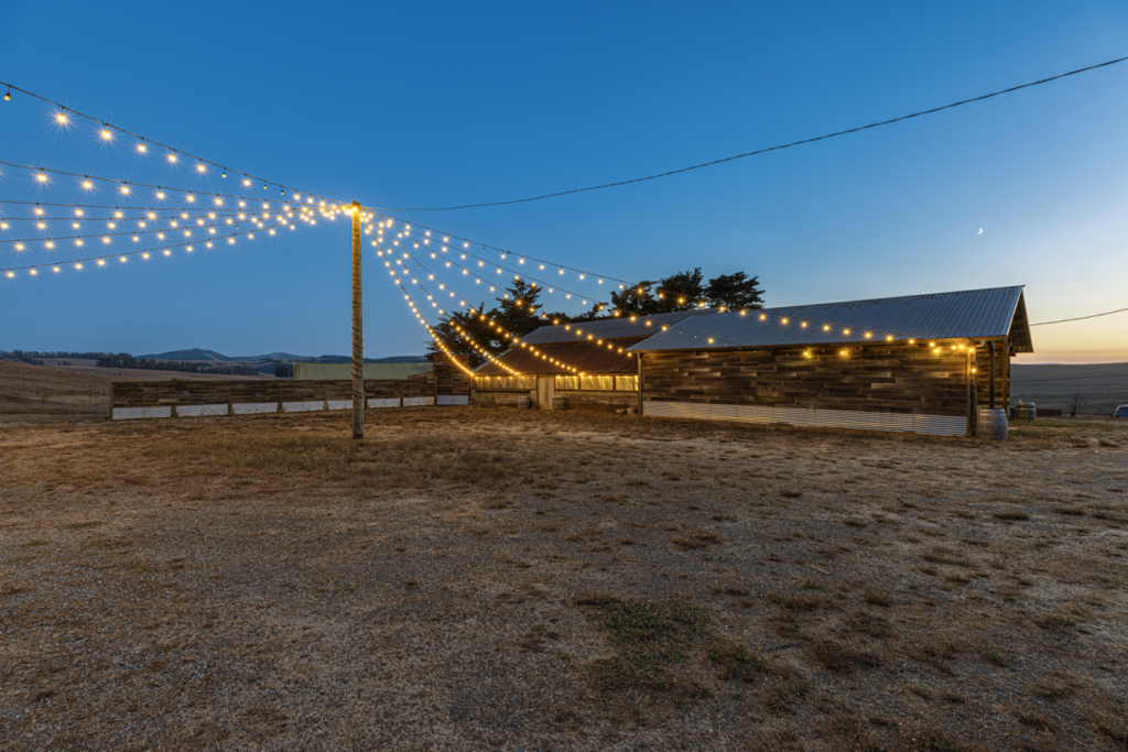 Grounds next to the barn. (Jack Hecker Photography)