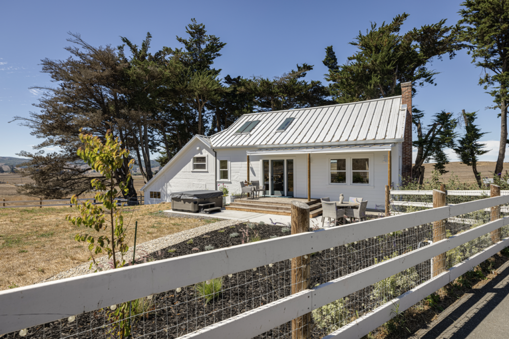 Back of main home. (Jack Hecker Photography)