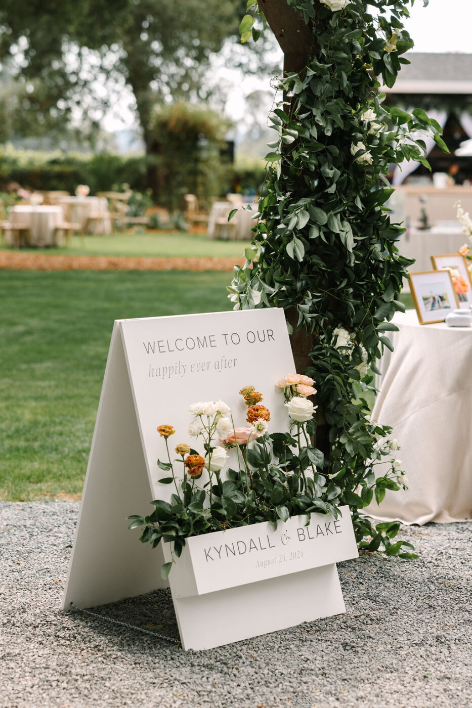 Kyndall and Blake's late summer ceremony was held at the bride's family's estate in Sebastopol. (Amy Jordan)