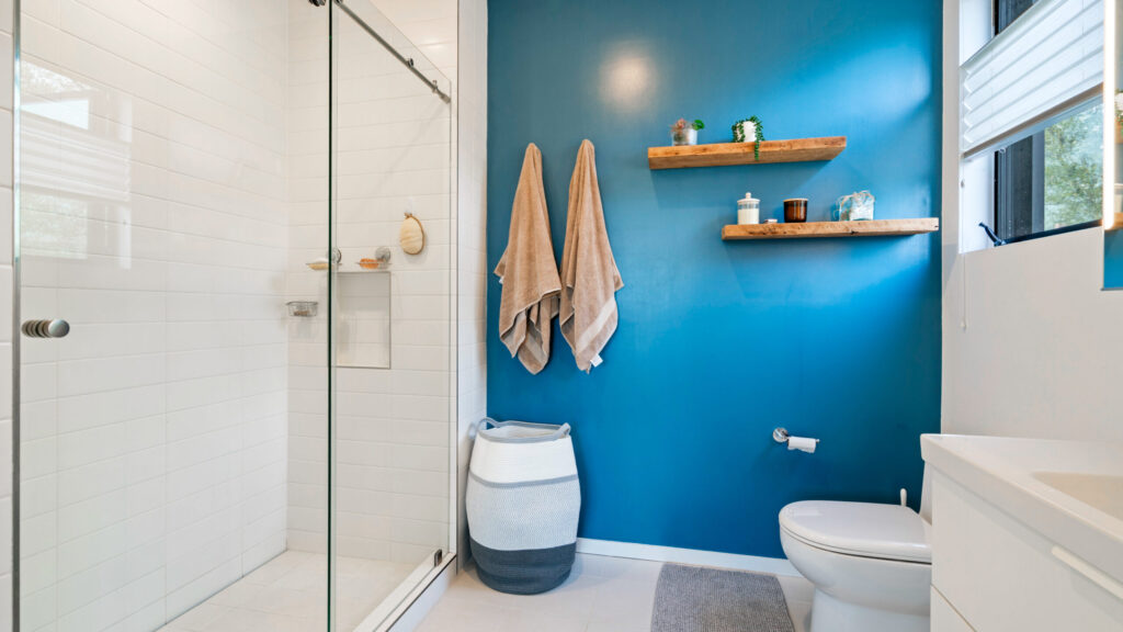 Bathroom. (Julian Rundle)