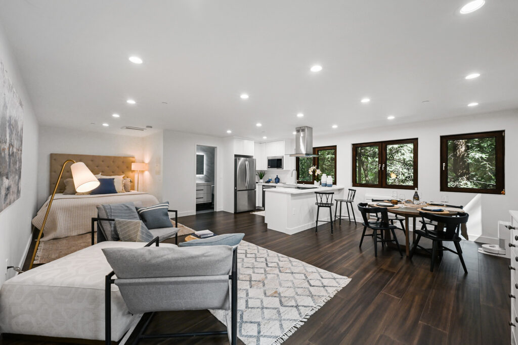 Apartment on the lower level. (Jesse West / West media)