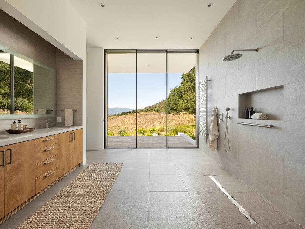 Bathroom. (Jeffrey Frisk / Sotheby’s International Realty)