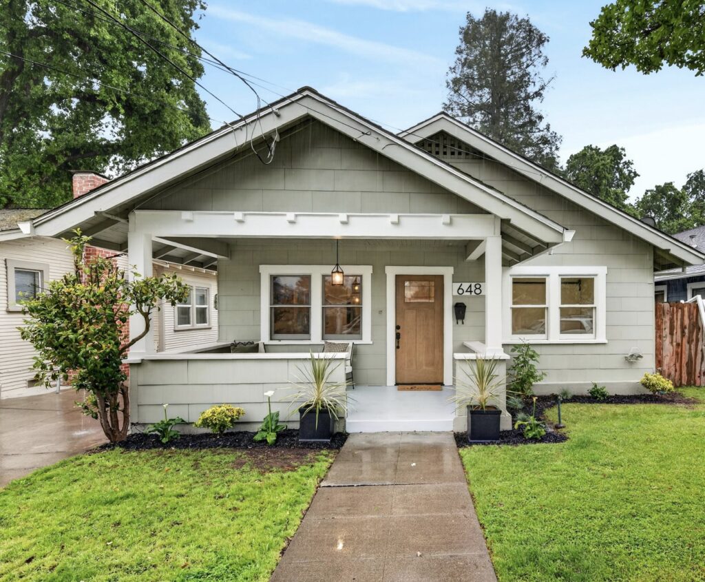 Front yard. (Clear Shot Creations)