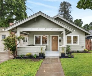 Front yard. (Clear Shot Creations)