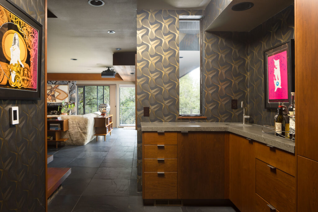 Wet bar. (Peter Lyons Photography)