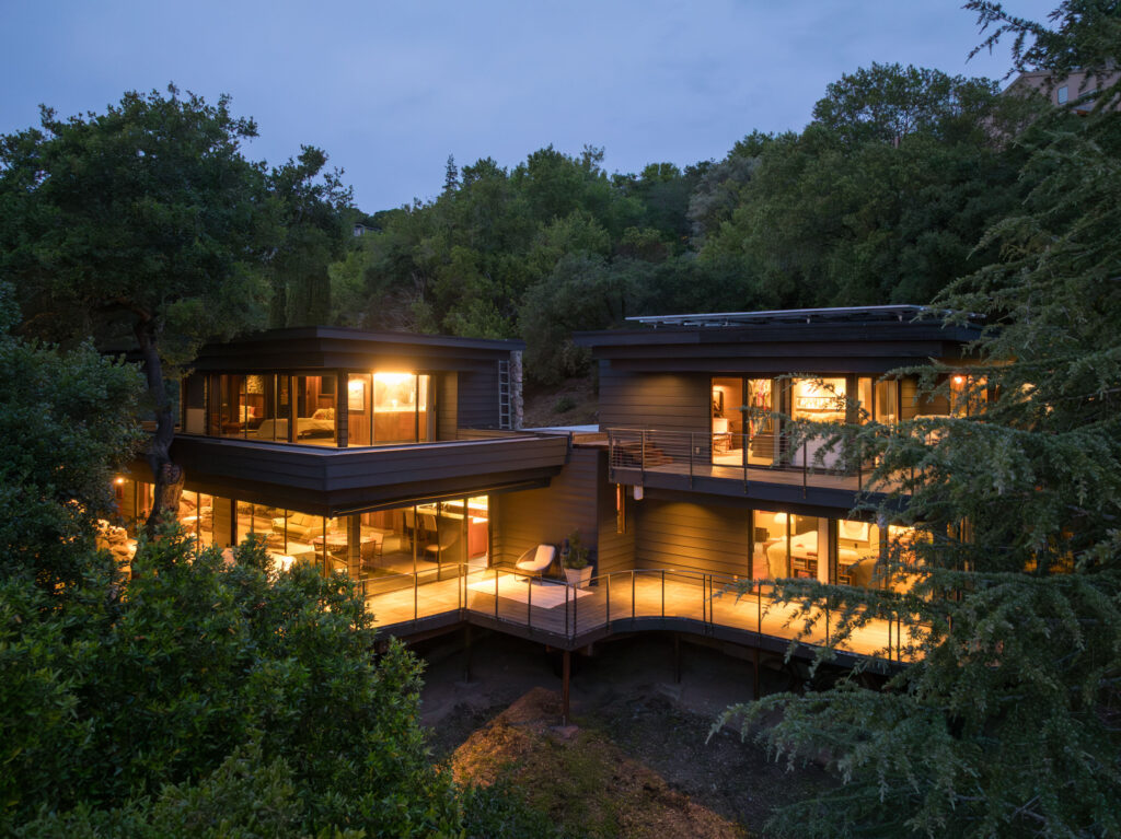 Exterior. (Peter Lyons Photography)