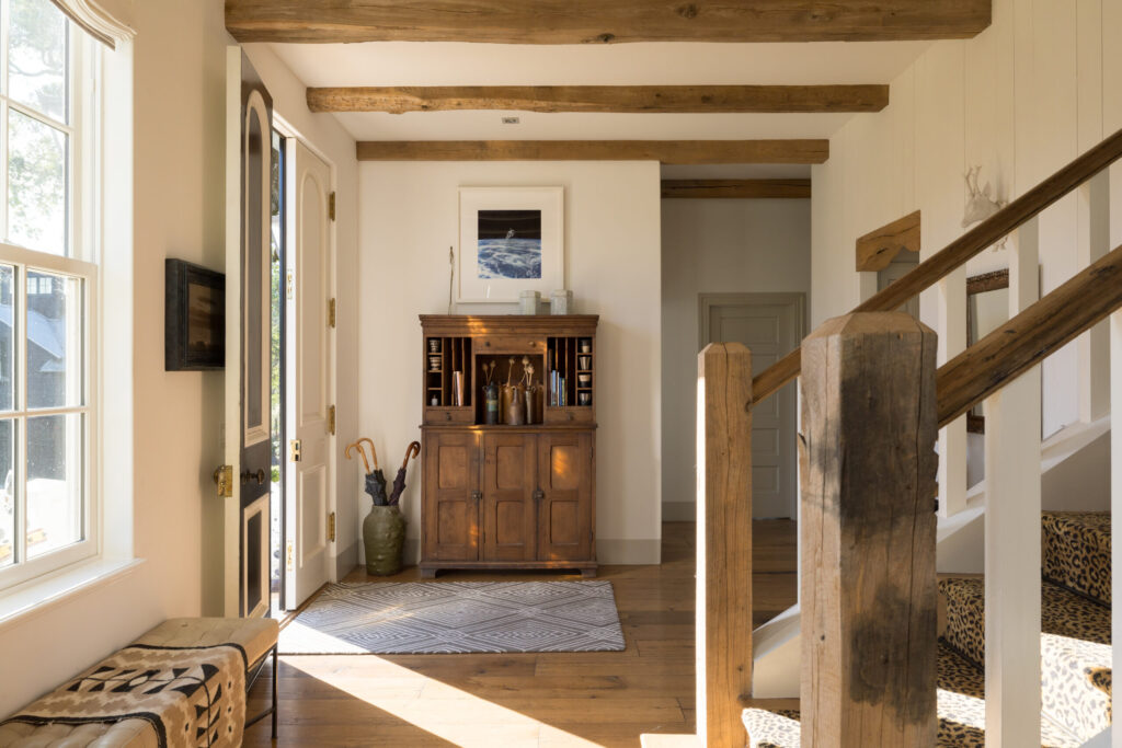 Entryway. (Peter Lyons)