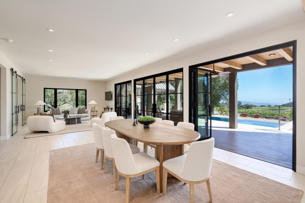 Great room. (Daniel Wilson / Sotheby's International Realty)