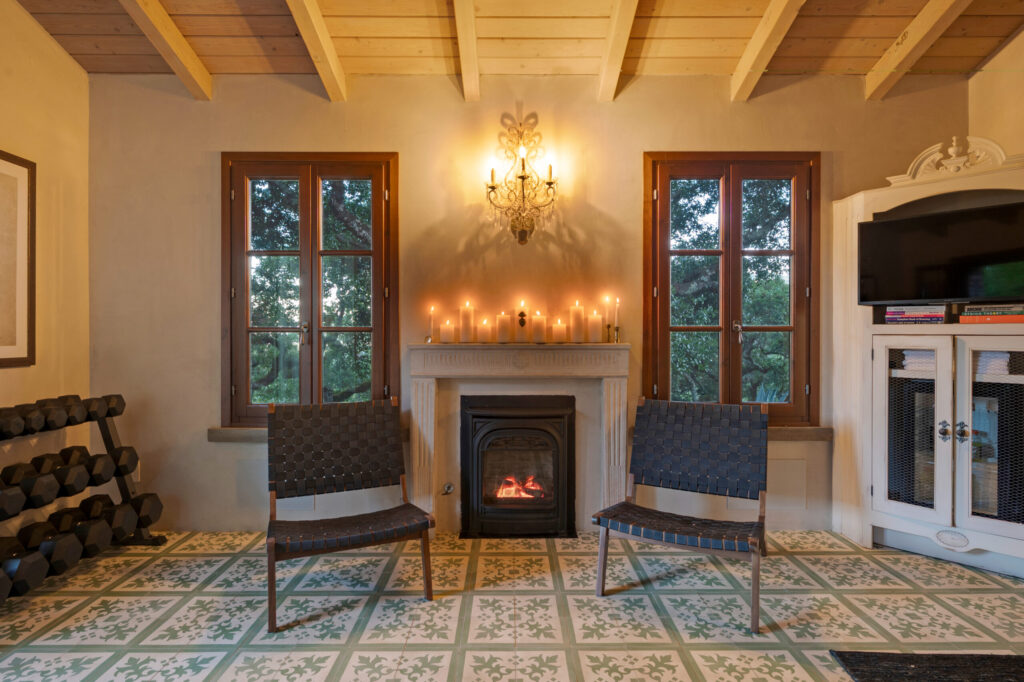 Home gym. (Jim Nevill / Sotheby's International Realty)