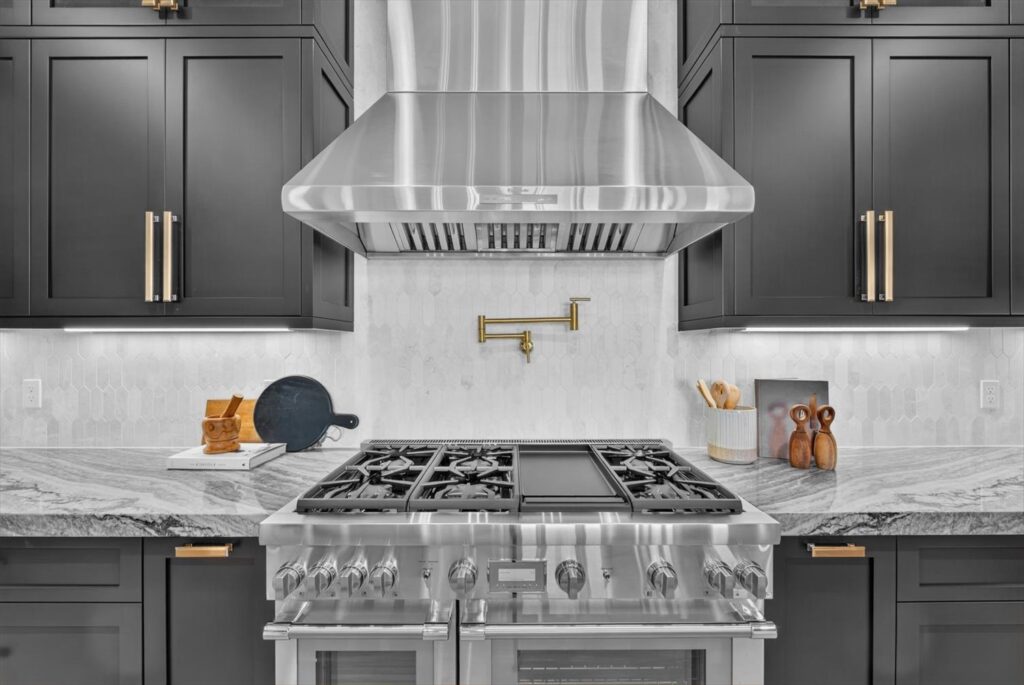 Kitchen. (Flutter Shot Media)