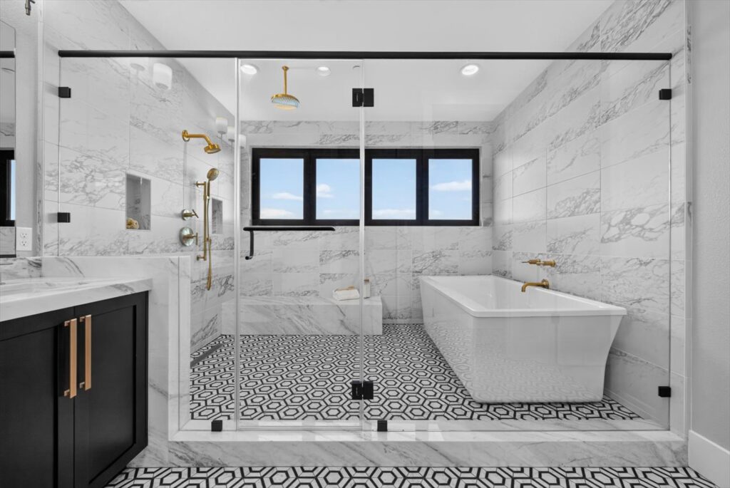 Bathroom. (Flutter Shot Media)